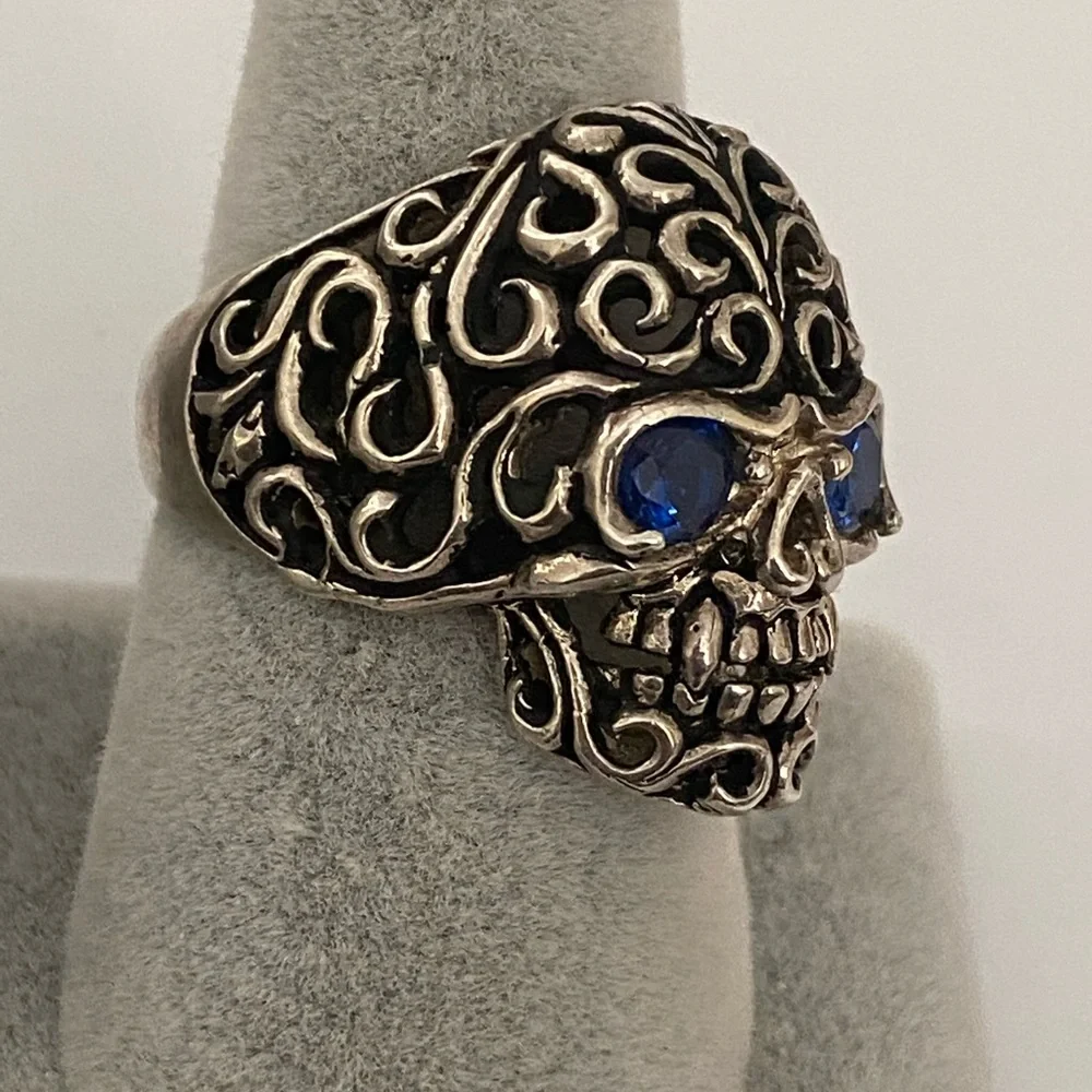 925 sterling silver skull biker ring blue cz stone - Picture 4 of 5